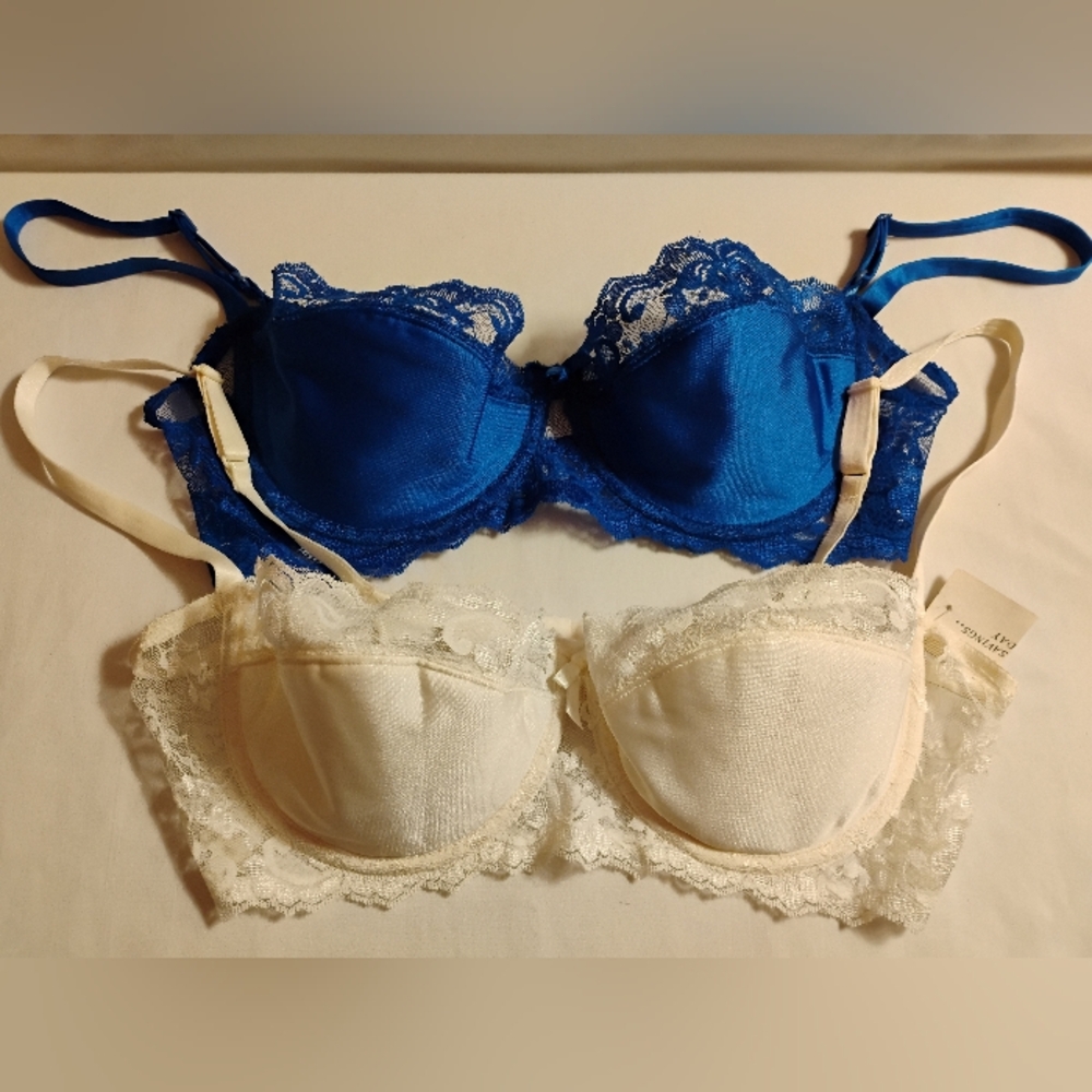 VICTORIA'S SECRET BALCONETTE LACE BRA BUNDLE 36C ROYAL & CREAM(NWT)